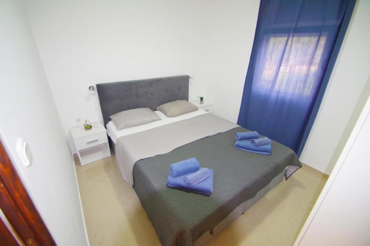 Apartment Pineta in village Valbandon Buitenkant foto